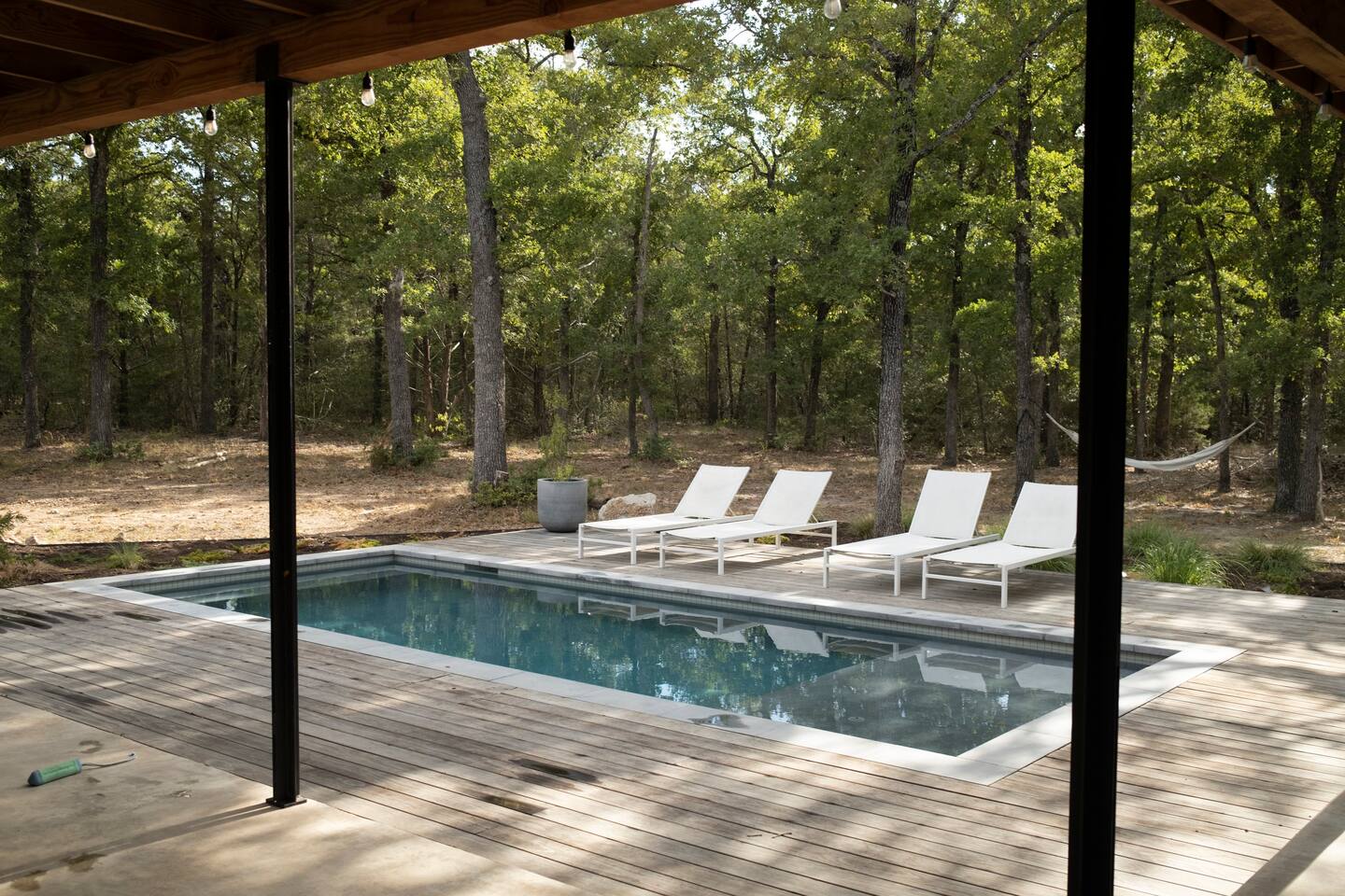 jardin avec piscine maison en bois Texas la Page House