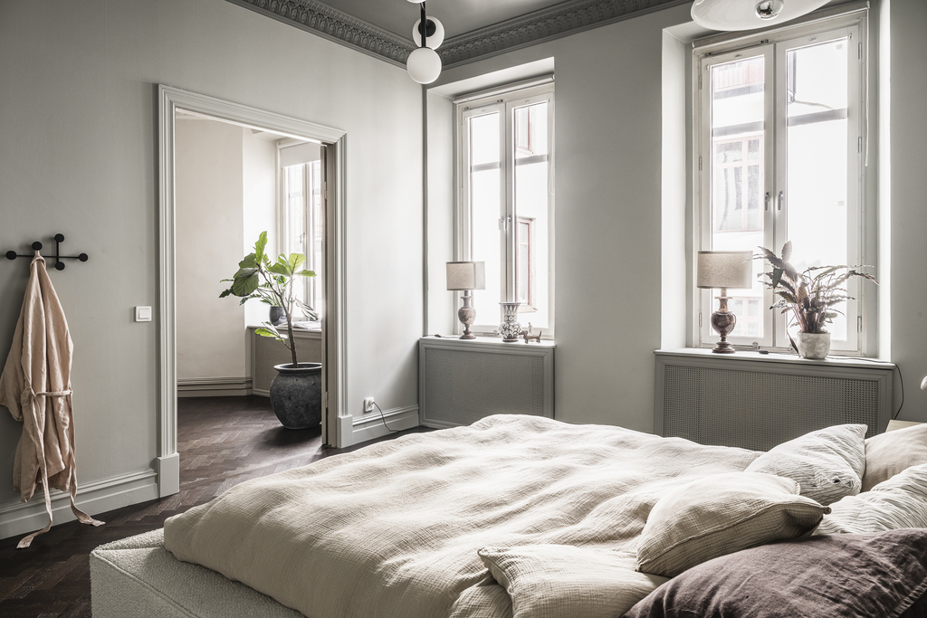 chambre contemporaine dans appartement haussmannien chambre contemporaine dans appartement haussmannien
