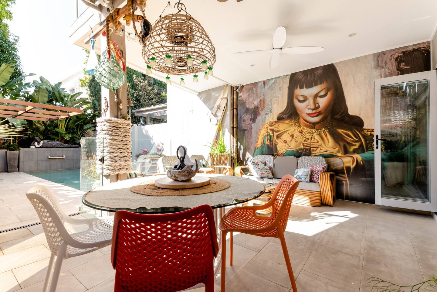 terrasse décoration contemporaine et colorée