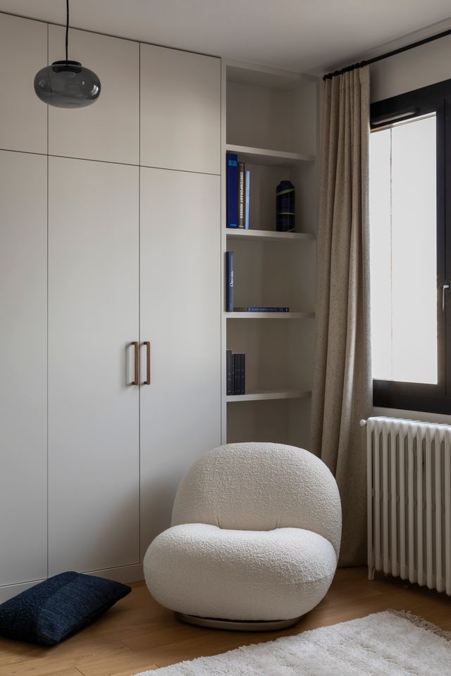 bureau appartement Paris décoration contemporaine Photo : ©Pauline Le Goff
