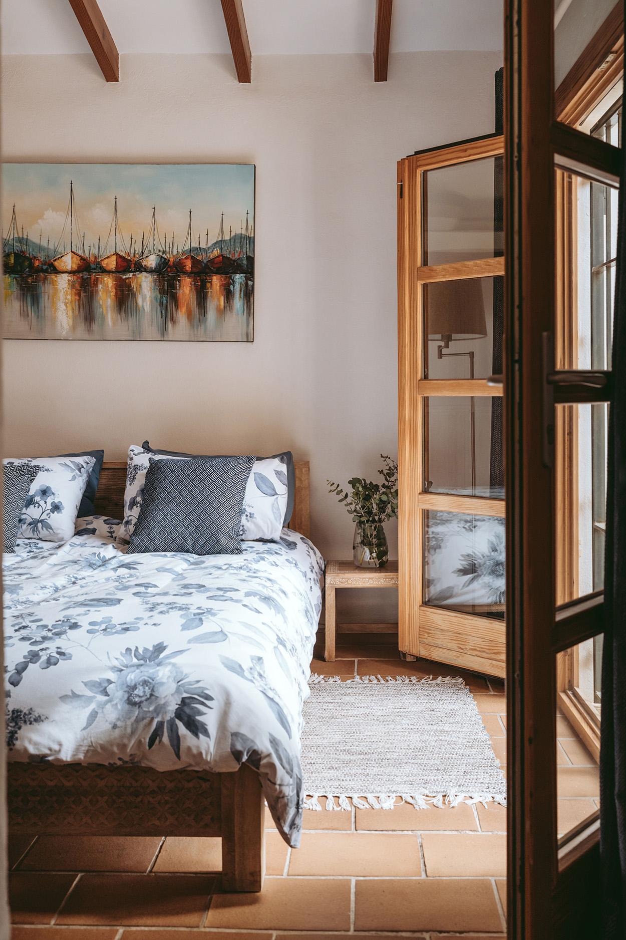 chambre avec poutres maison en pierres chambre avec poutres maison en pierres
