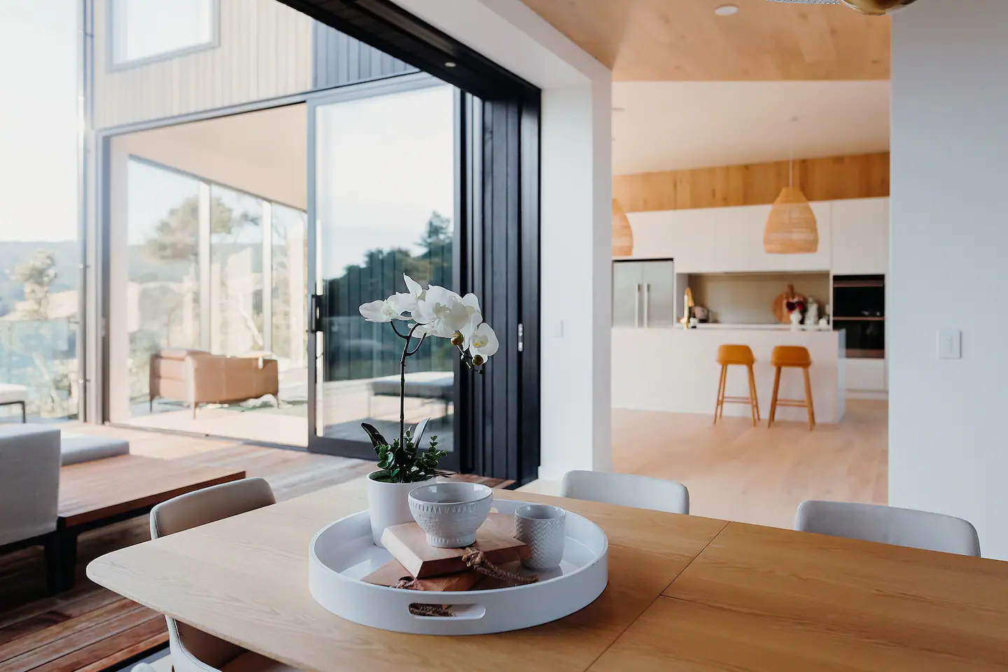 salle à manger maison contemporaine
