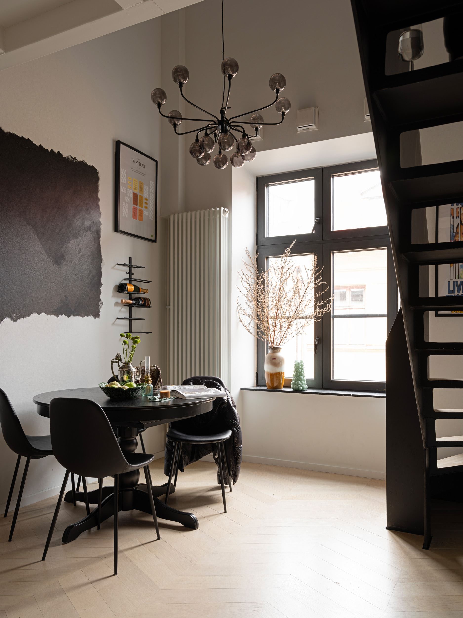 salle à manger avec escalier duplex 40m2