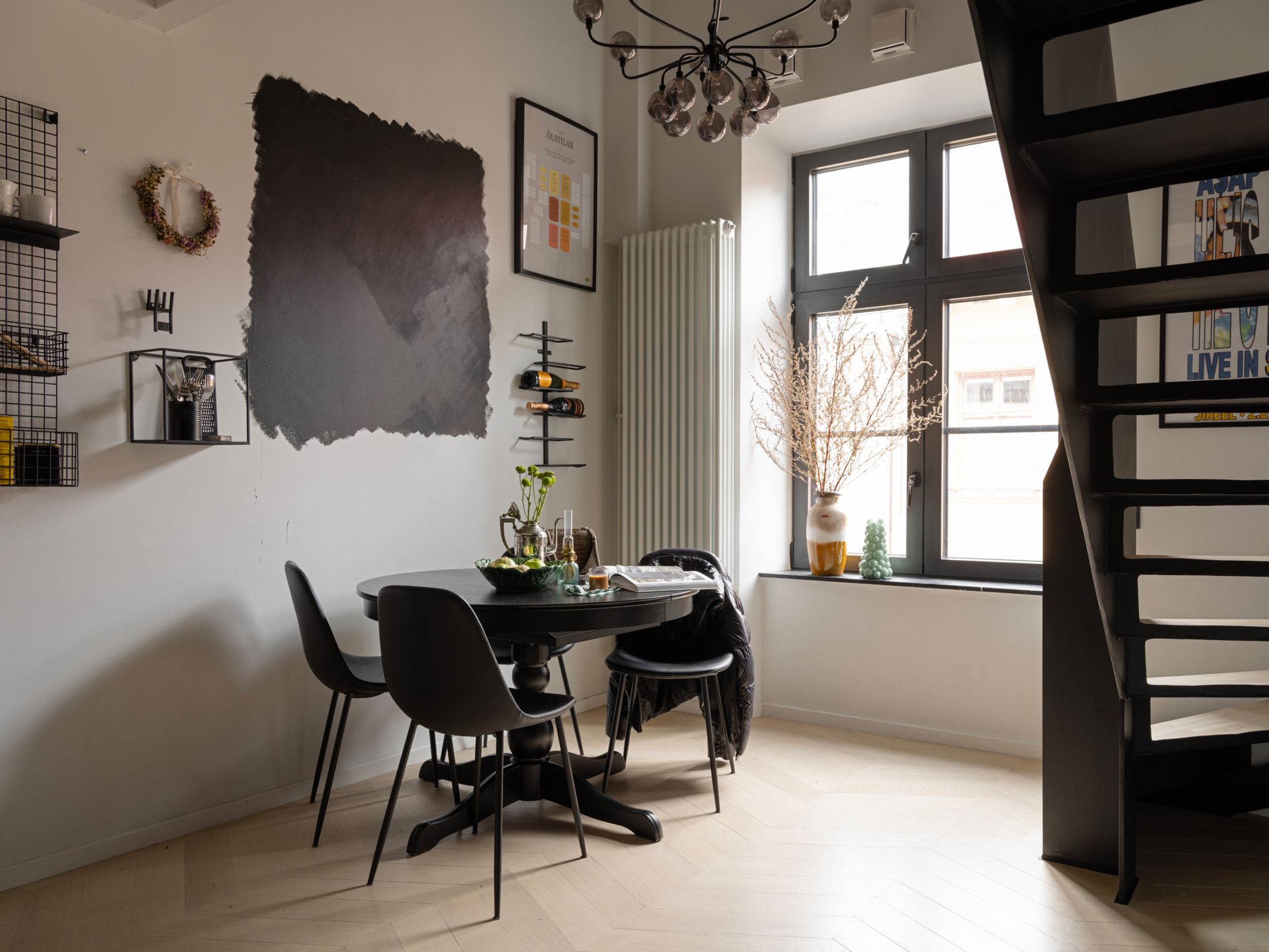 salle à manger avec escalier duplex 40m2