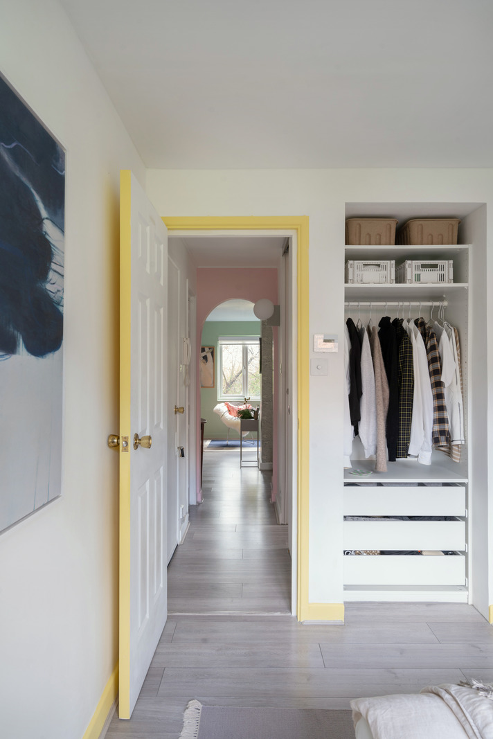chambre avec dressing ouvert