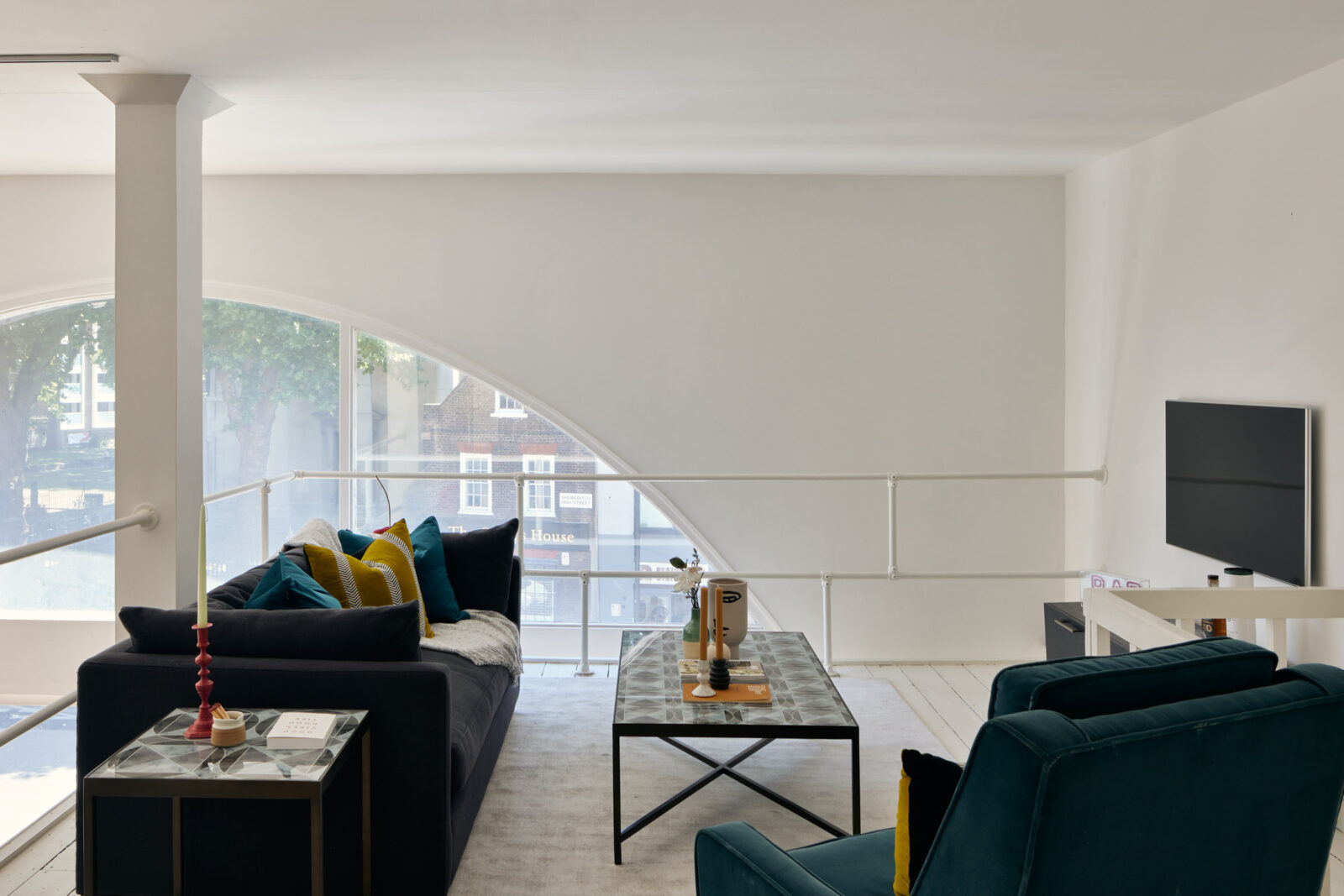 salon sur mezzanine loft en duplex salon sur mezzanine loft en duplex