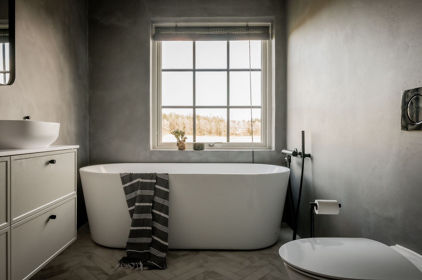 salle de bain design grise maison en bois salle de bain design grise maison en bois