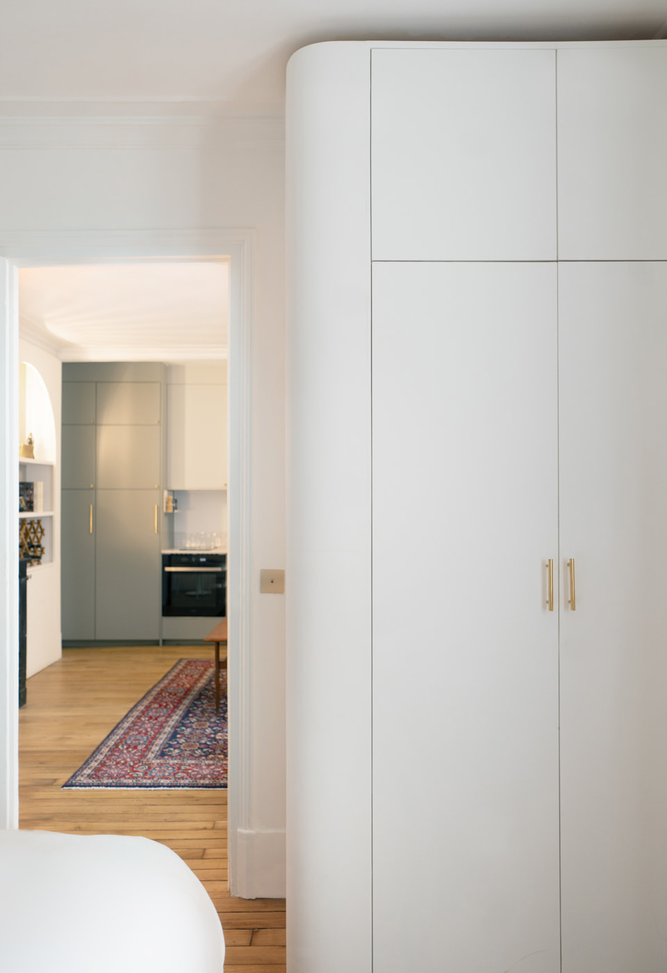 chambre avec dressing incurvé deux-pièces 40m2 Paris chambre avec dressing incurvé deux-pièces 40m2 Paris