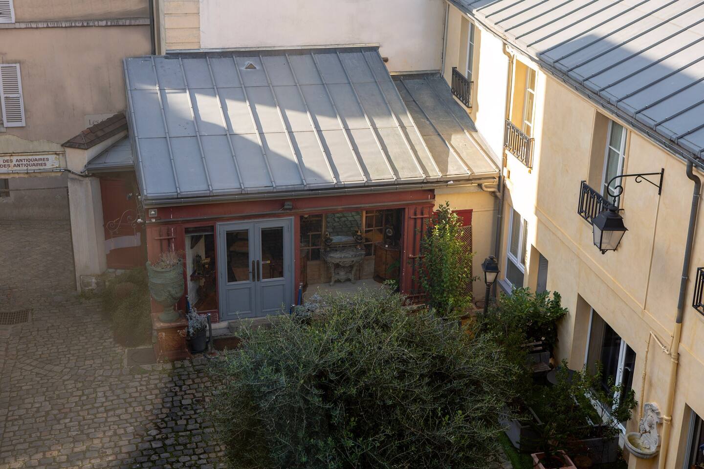 cour immeuble studio 27m2 Versailles cour immeuble studio 27m2 Versailles