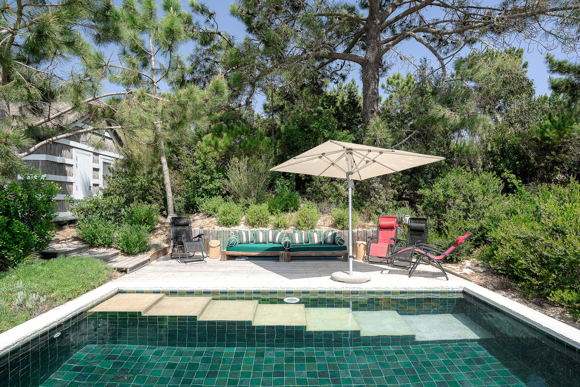 jardin avec piscine carrelée maison Comporta jardin avec piscine carrelée maison Comporta