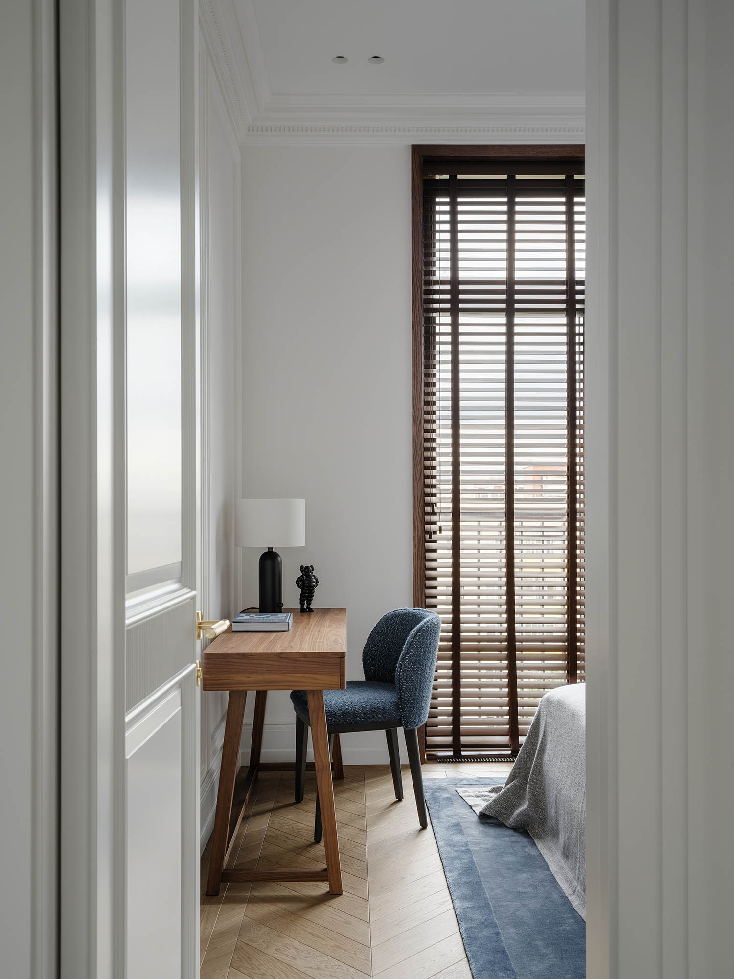 chambre avec bureau