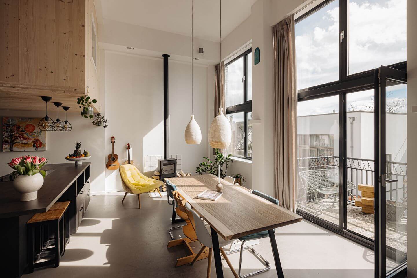 salon avec cuisine ouverte loft Amsterdam salon avec cuisine ouverte loft Amsterdam