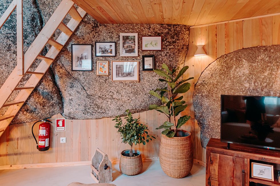 salon maison en bois et roche salon maison en bois et roche