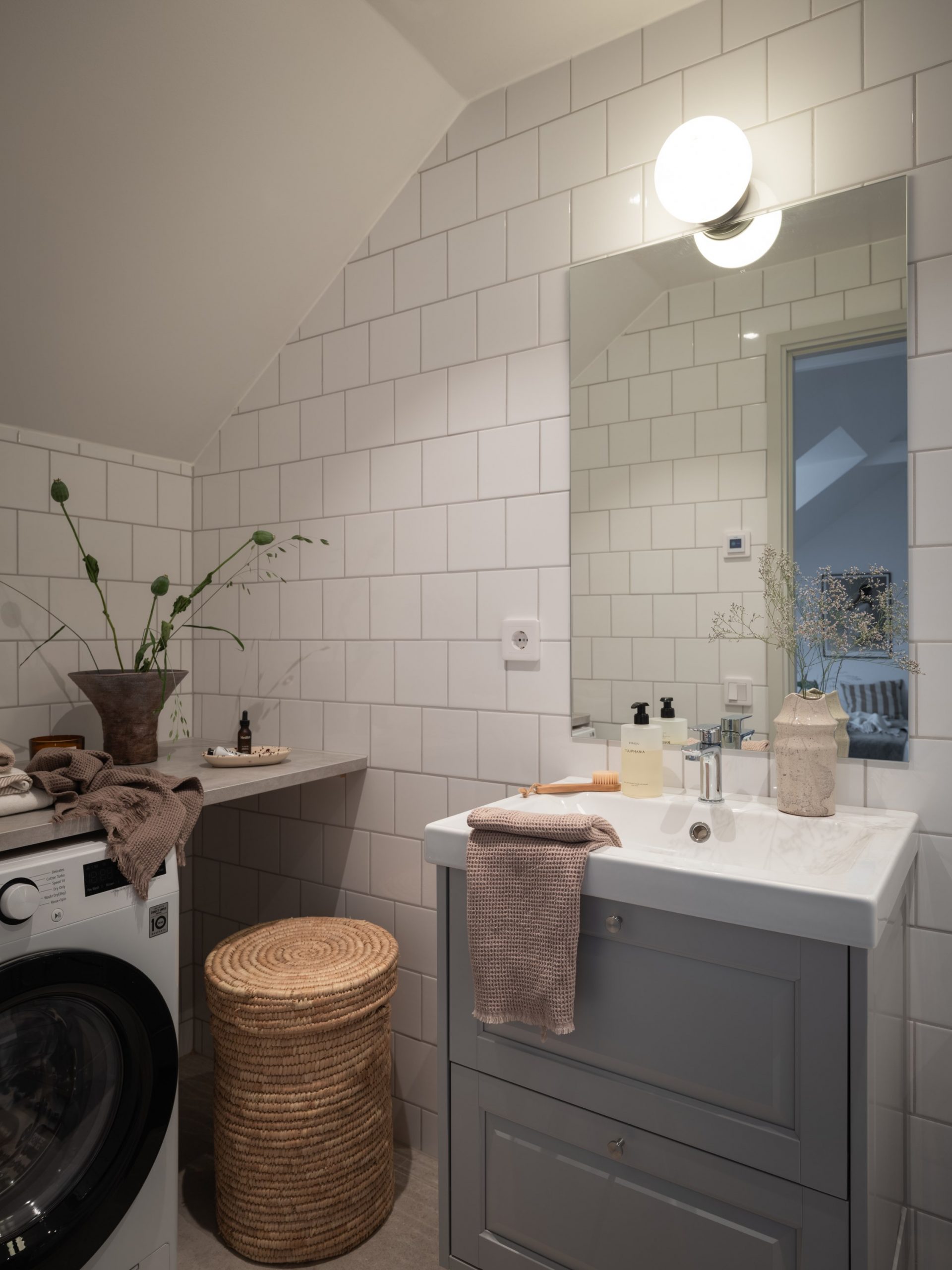salle de bain IKEA Godmorgon studio 35m2 salle de bain IKEA Godmorgon studio 35m2
