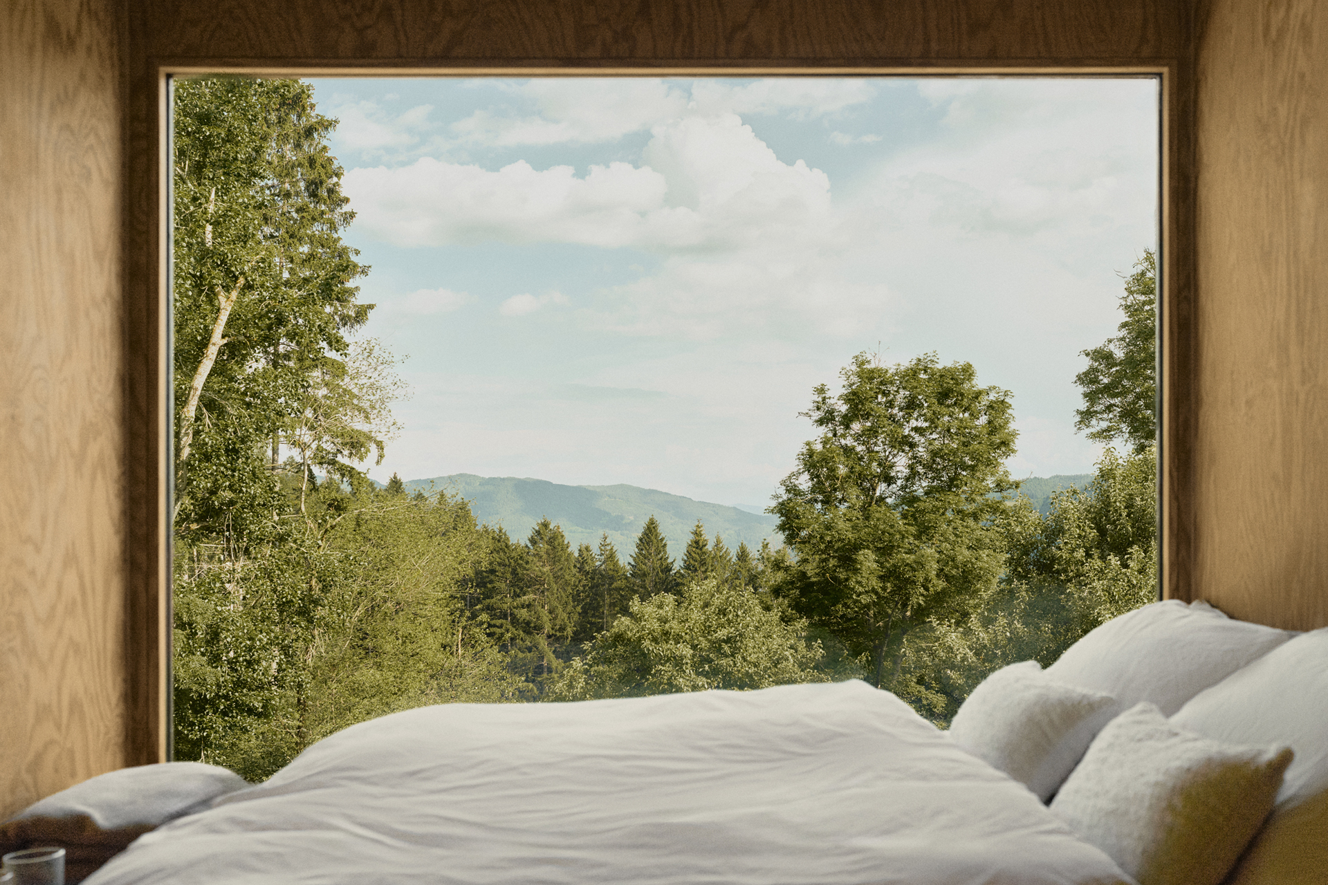 chambre avec picture window maison Autriche I-am-Escape chambre avec picture window maison Autriche I-am-Escape