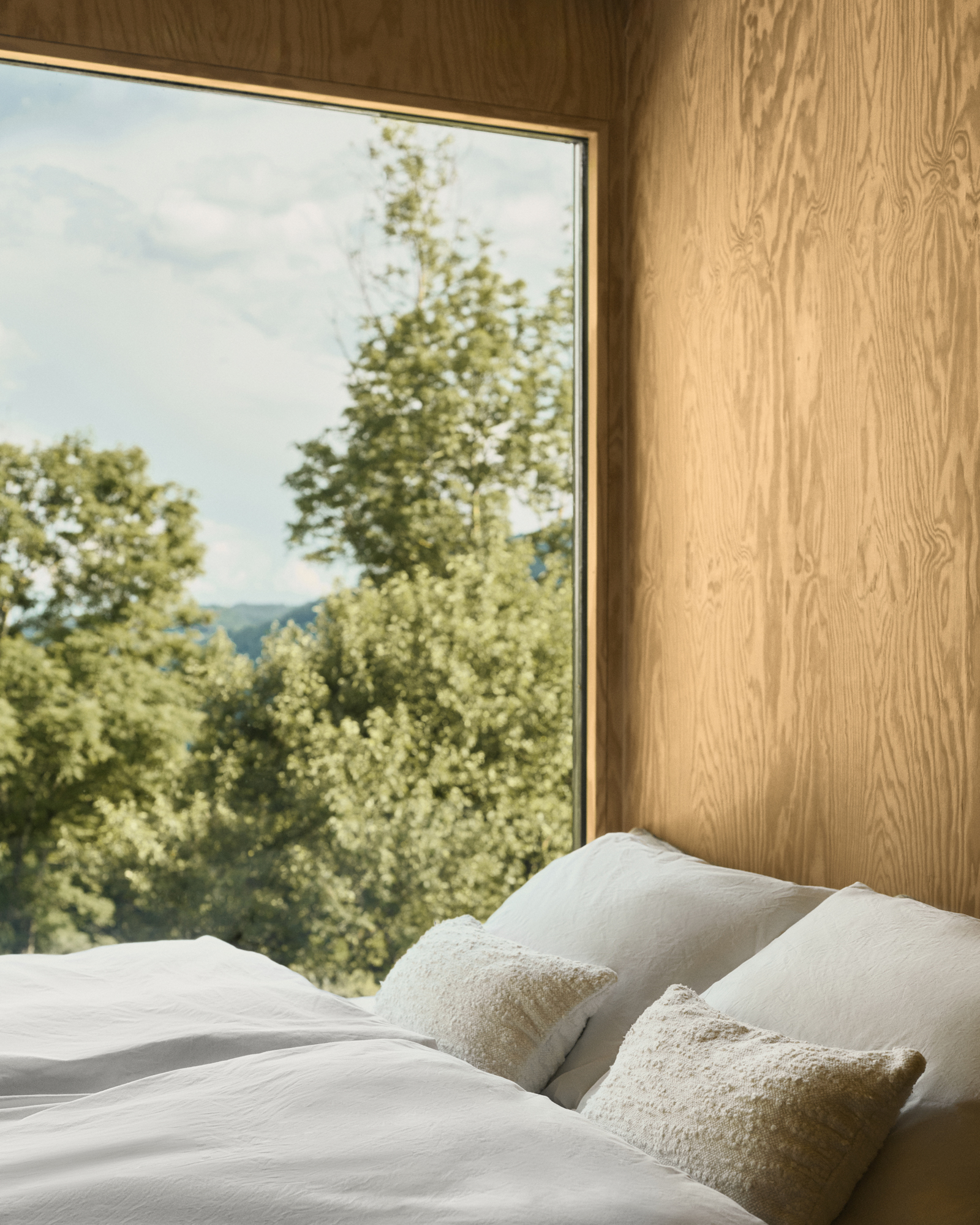 chambre avec picture window maison Autriche I-am-Escape chambre avec picture window maison Autriche I-am-Escape