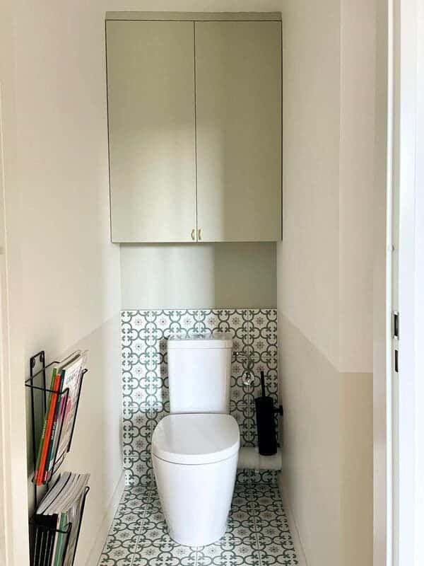 toilettes décoration contemporaine appartement rénové par par Charlotte Gille de Happy Pog