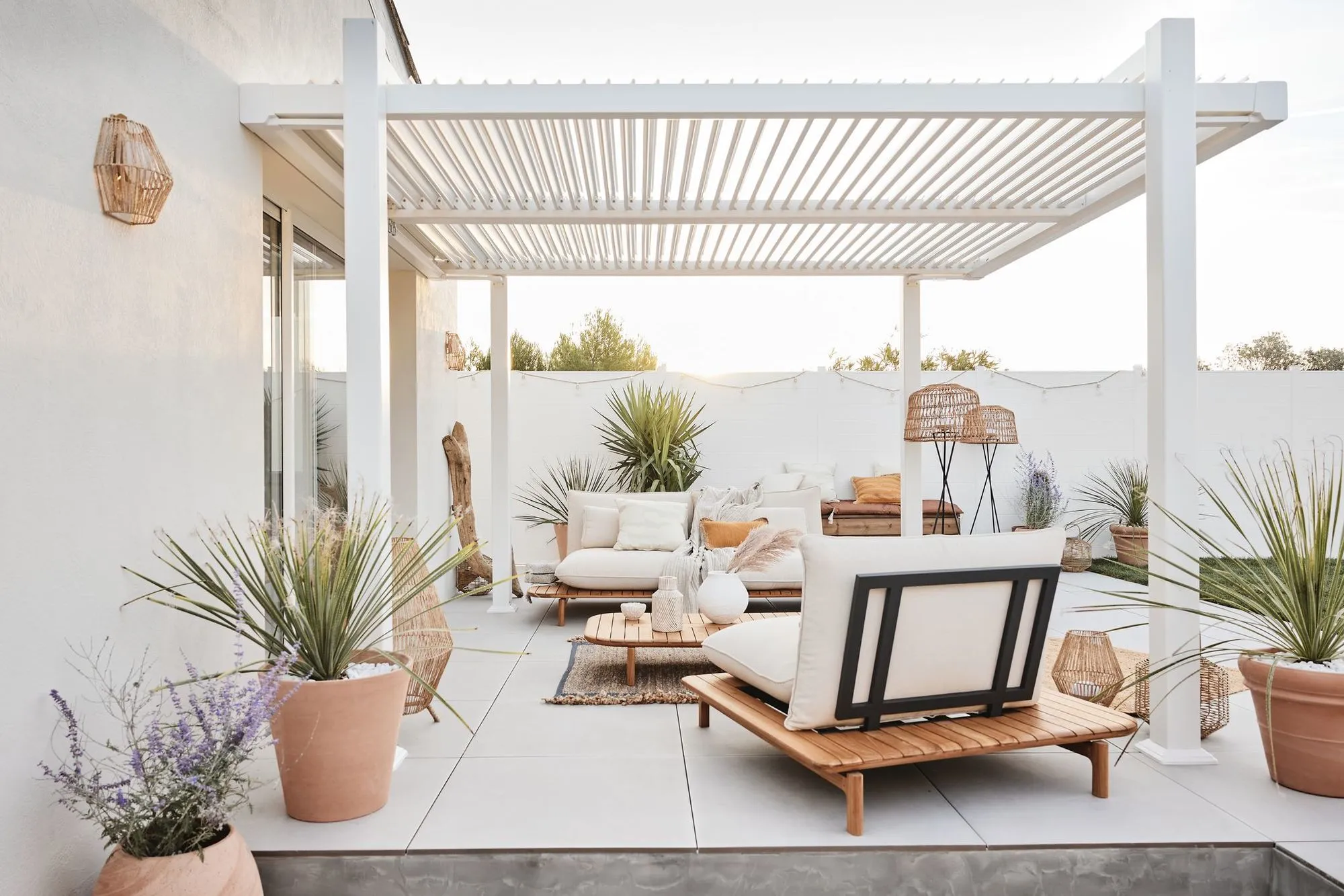 pergola blanche sur terrasse Leroy Merlin mobilier extérieur pergola blanche sur terrasse Leroy Merlin mobilier extérieur