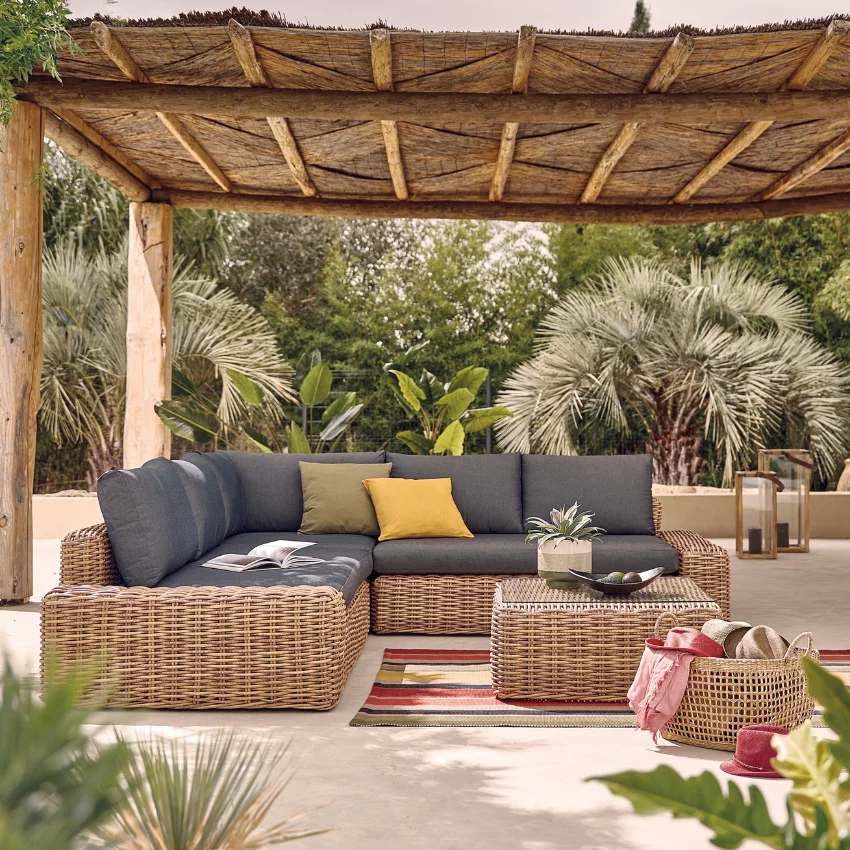 terrasse avec pergola bois catalogue jardin Maisons du Monde terrasse avec pergola bois catalogue jardin Maisons du Monde