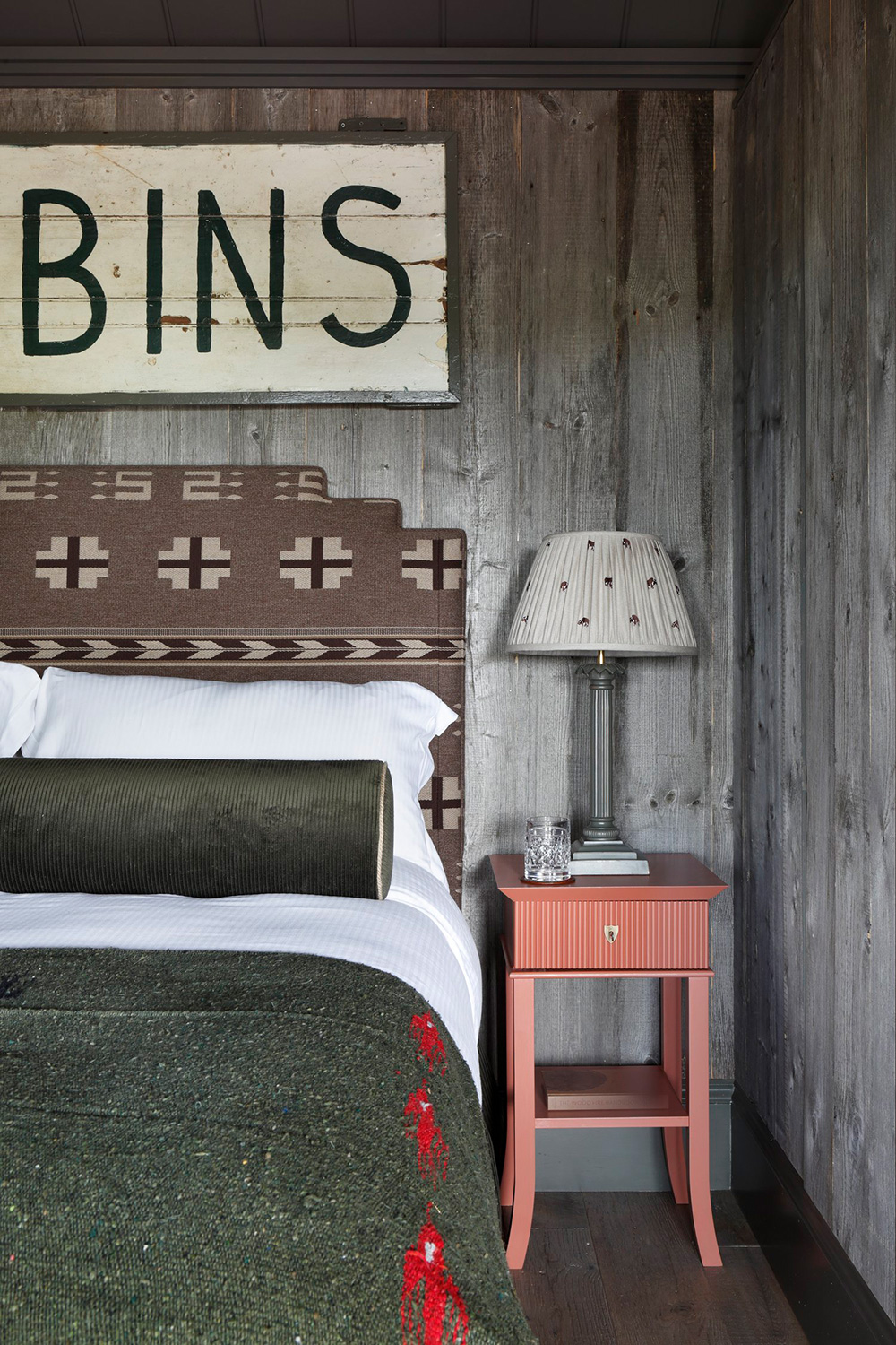 chambre maison en bois décoration vintage et rustique Hopi chambre maison en bois décoration vintage et rustique Hopi
