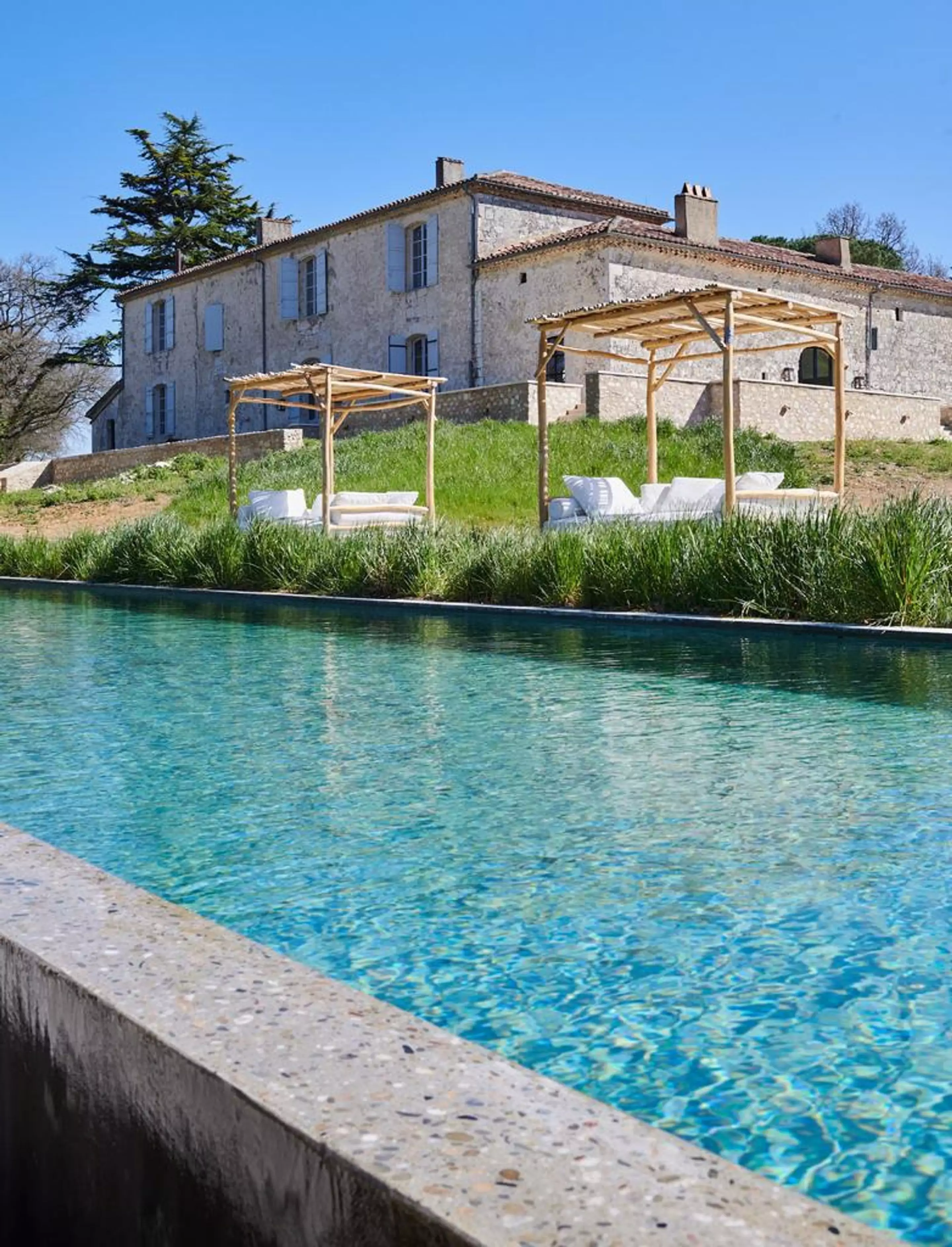 maison en pierres rénovée avec piscine maison en pierres rénovée avec piscine
