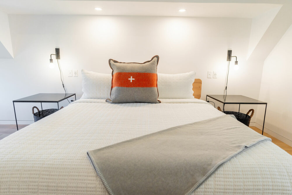 chambre mansardée décoration moderne