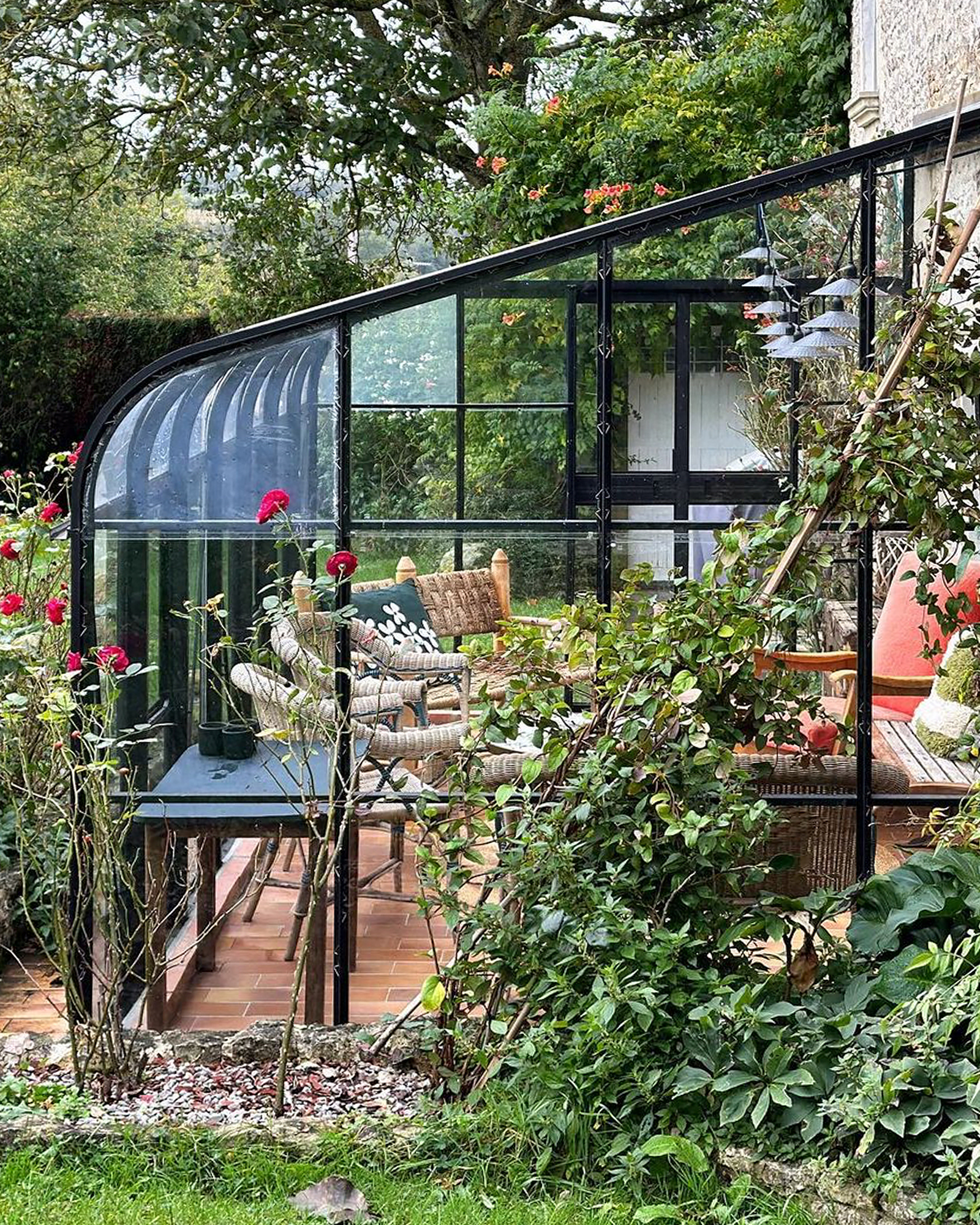 véranda serre maison en pierres Yogi House Normandie