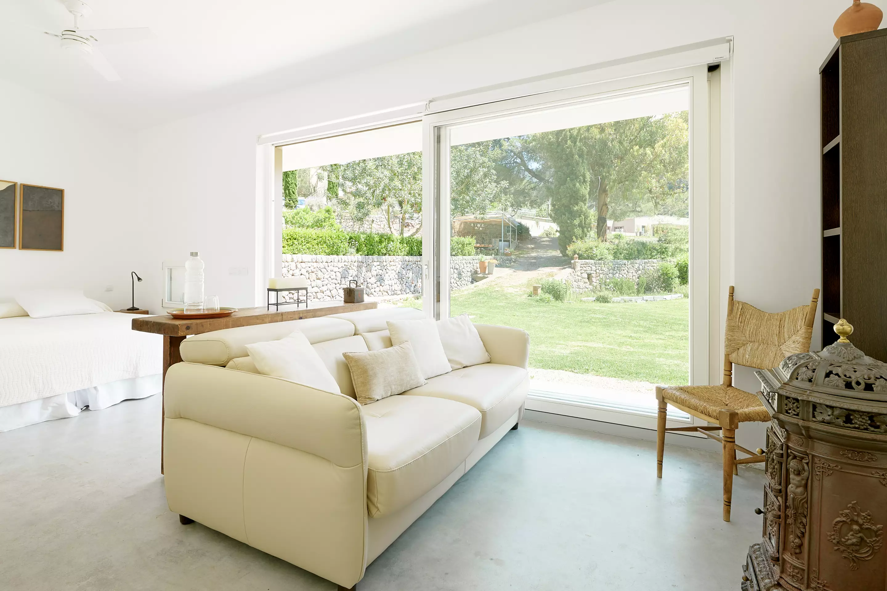 chambre avec canapé