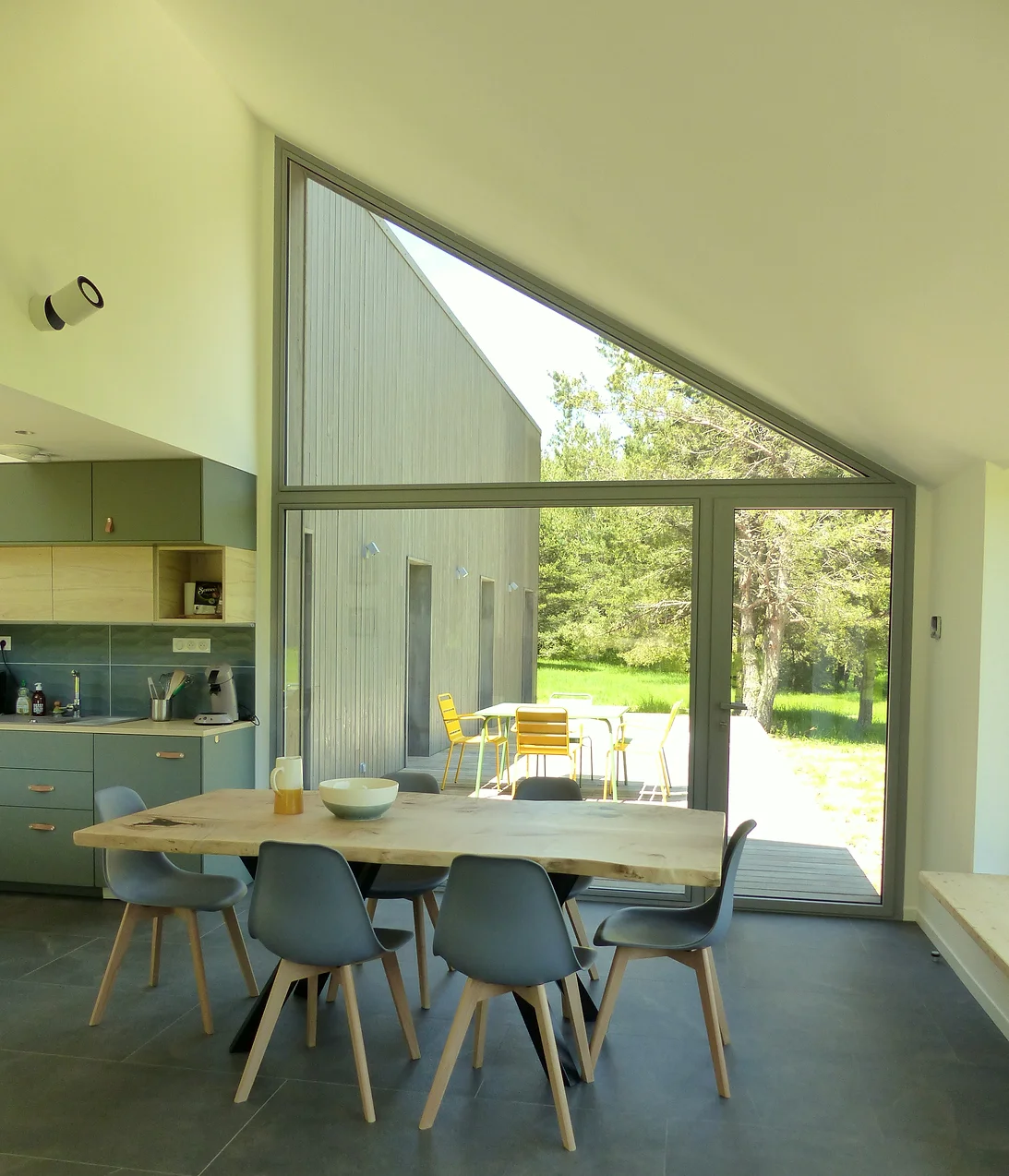 cuisine et salle à manger maison en bois cuisine et salle à manger maison en bois