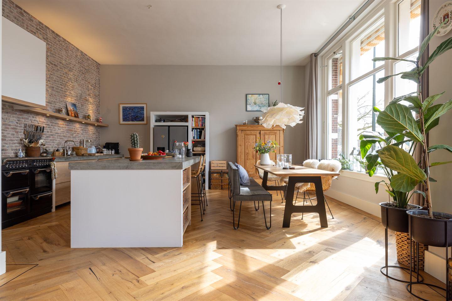 cuisine ouverte et salle à manger appartement en duplex cuisine ouverte et salle à manger appartement en duplex