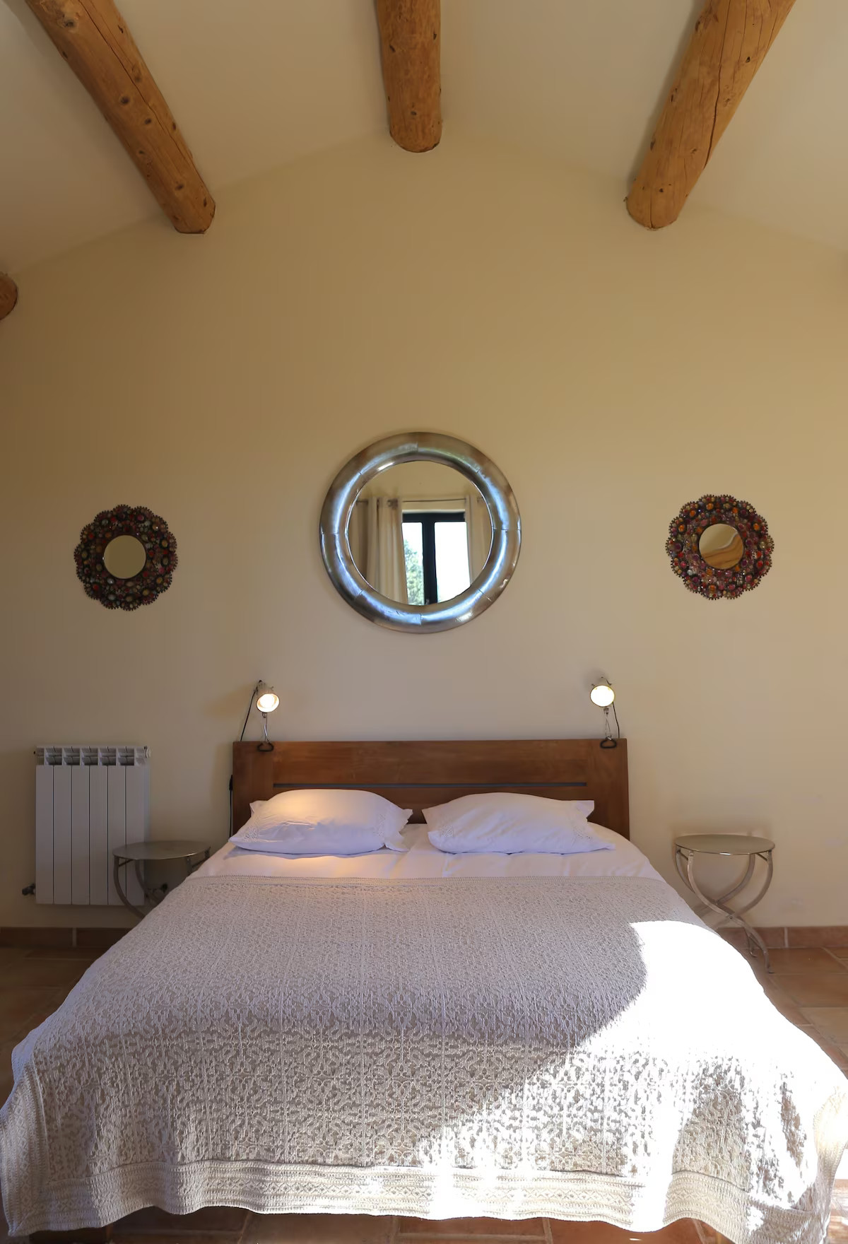 chambre mansardée avec poutres chambre mansardée avec poutres
