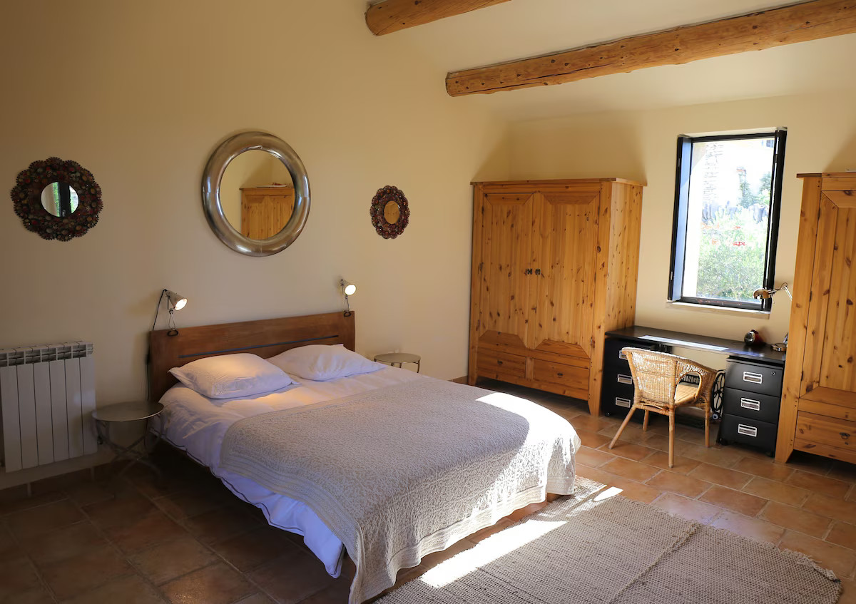 chambre mansardée avec poutres chambre mansardée avec poutres
