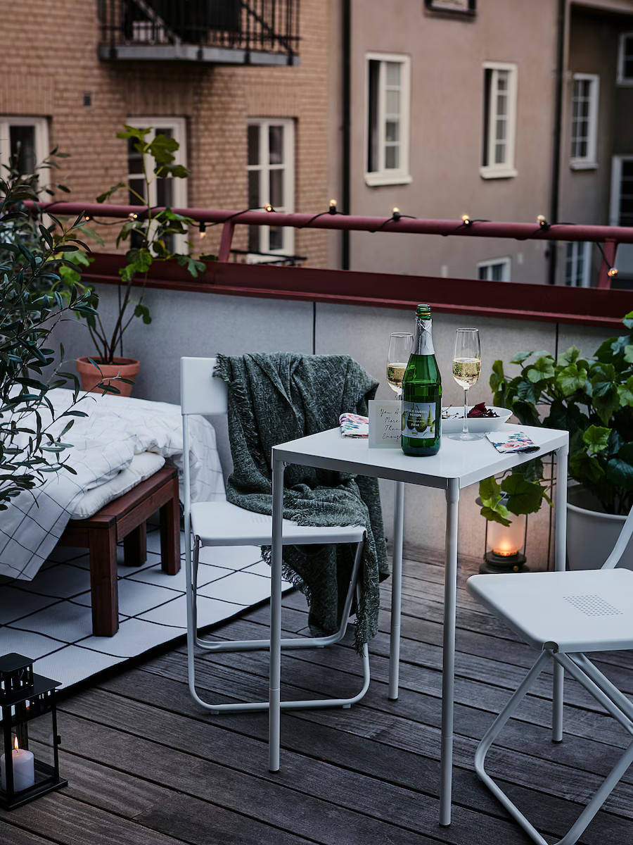 balcon catalogue table IKEA pour l'extérieur
