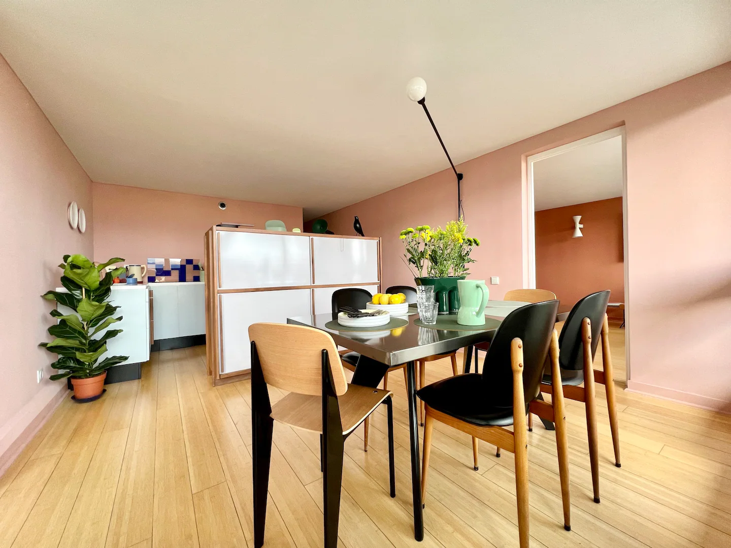 salle à manger et cuisine appartement Le Corbusier Firminy salle à manger et cuisine appartement Le Corbusier Firminy