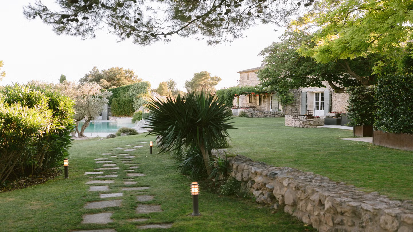 vieille maison en pierres Le Mas de la Rose Eygalières