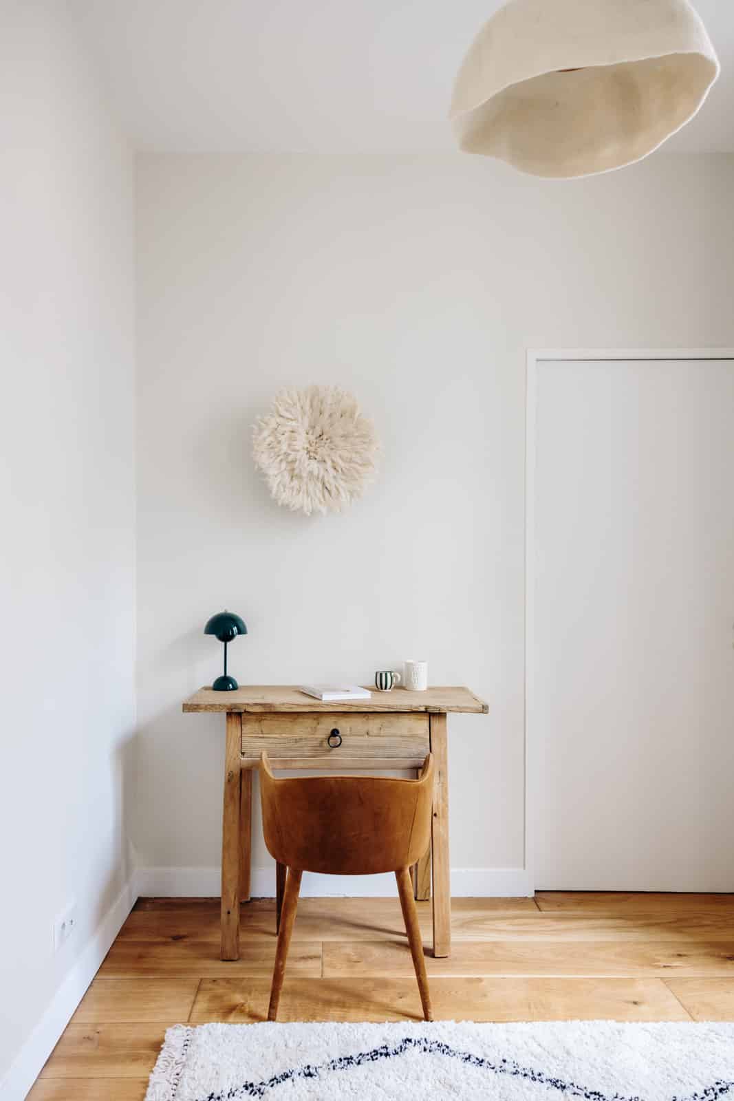 espace bureau dans chambre décoration contemporaine Photo : Aurélie Deglane pour Happy Pog espace bureau dans chambre décoration contemporaine Photo : Aurélie Deglane pour Happy Pog