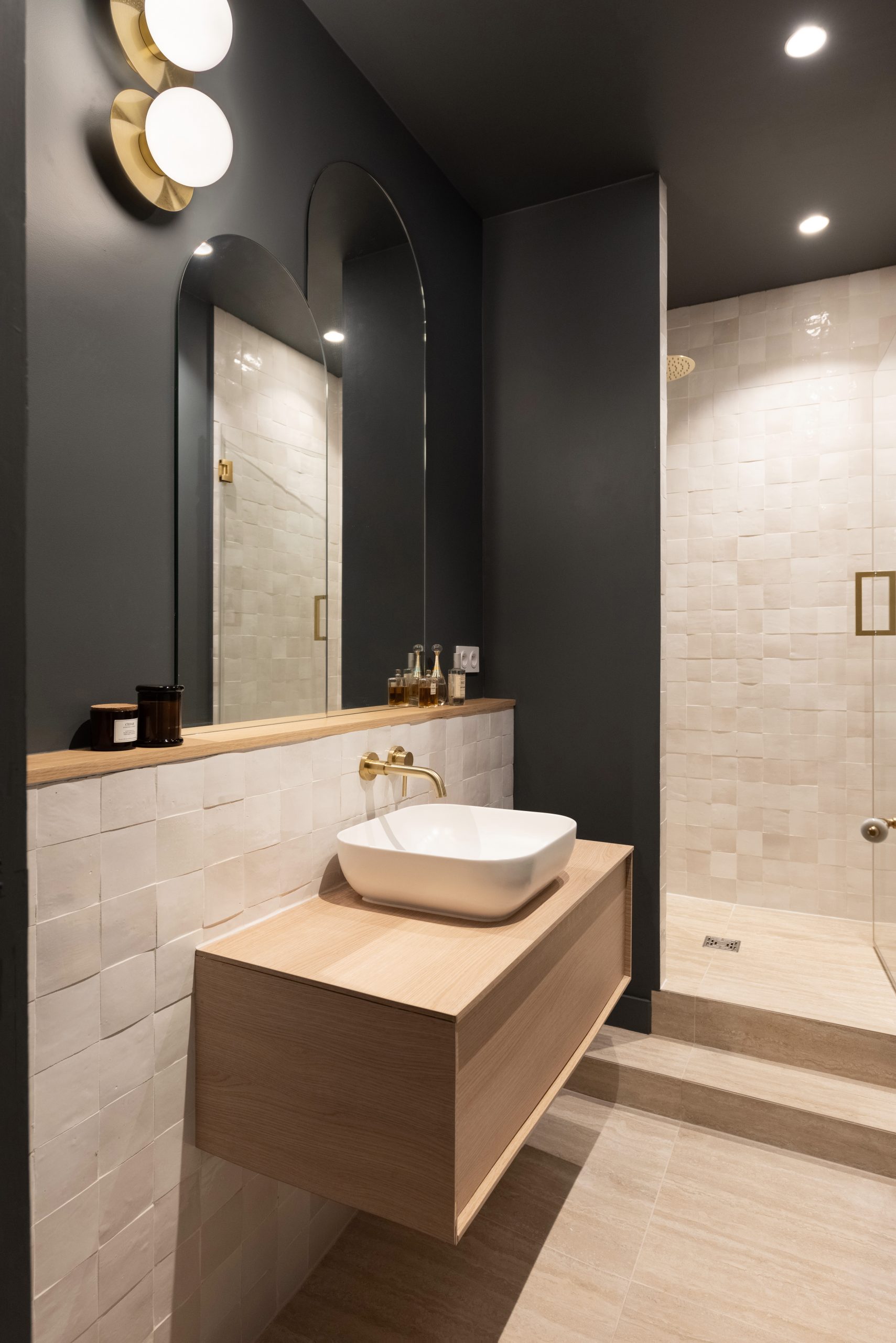 salle de bain design murs noirs salle de bain design murs noirs