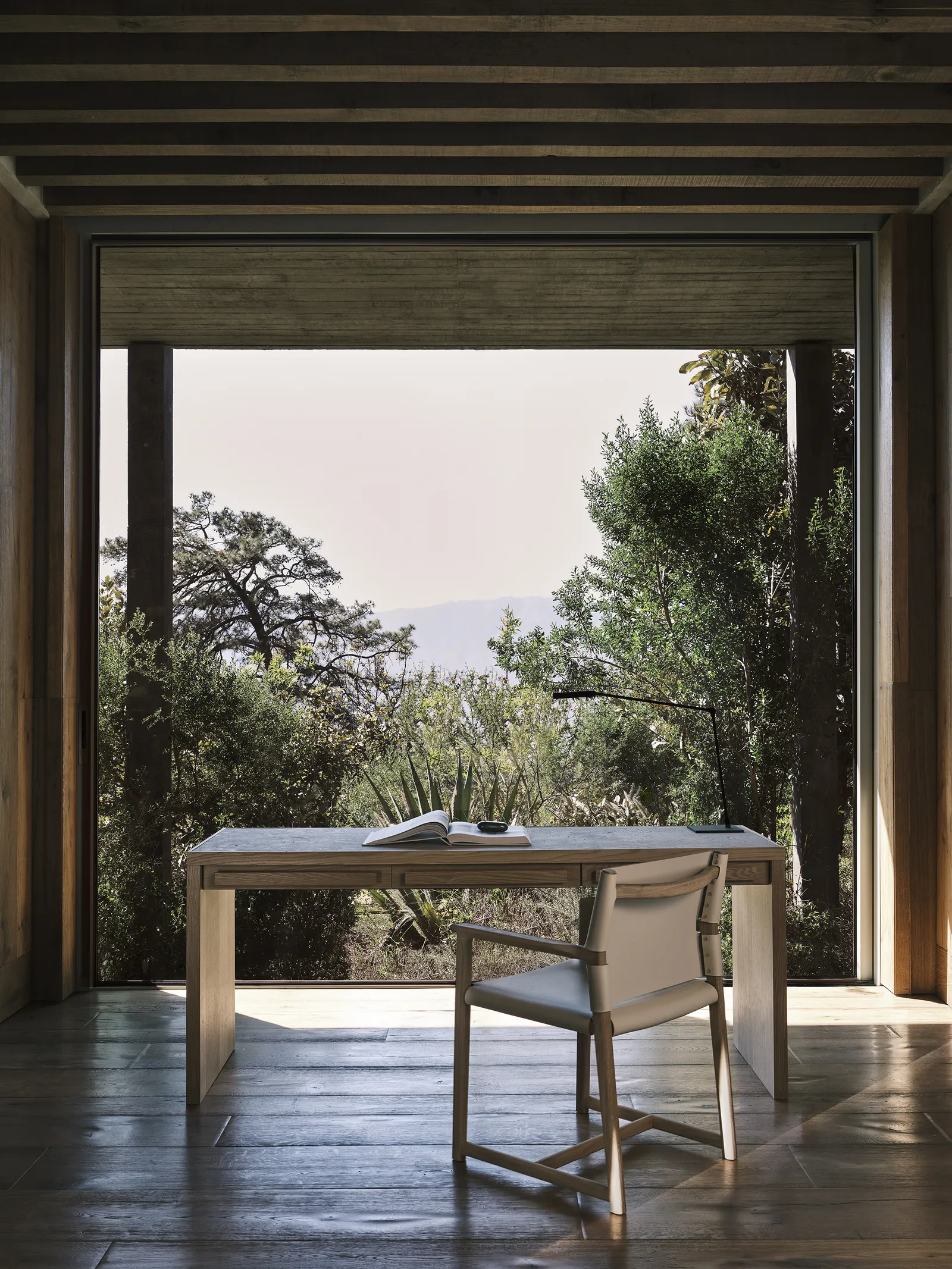 espace bureau collection Zara Home et Vincent Van Duysen 2024 espace bureau collection Zara Home et Vincent Van Duysen 2024