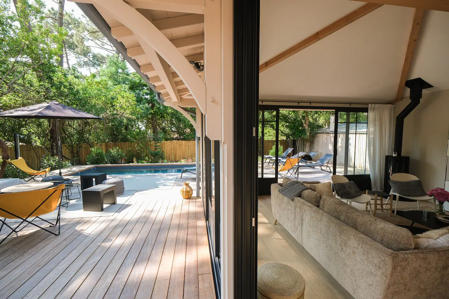 terrasse et salon maison en bois La Villa des Grands Pins Arcachon terrasse et salon maison en bois La Villa des Grands Pins Arcachon