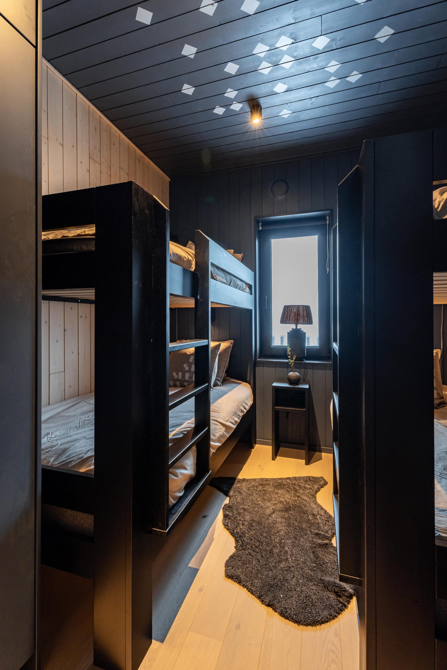 chambre lits superposés murs bois appartement montagne chambre lits superposés murs bois appartement montagne