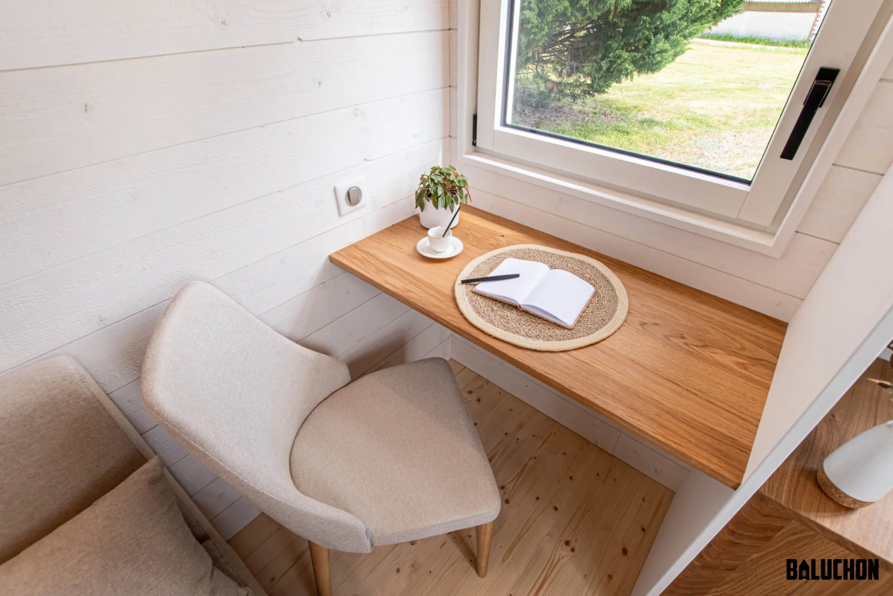 espace bureau tiny house Baluchon Hytta espace bureau tiny house Baluchon Hytta