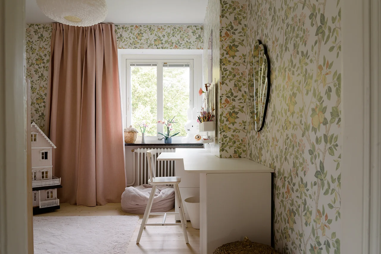 chambre avec papier-peint décoration classique chic chambre avec papier-peint décoration classique chic