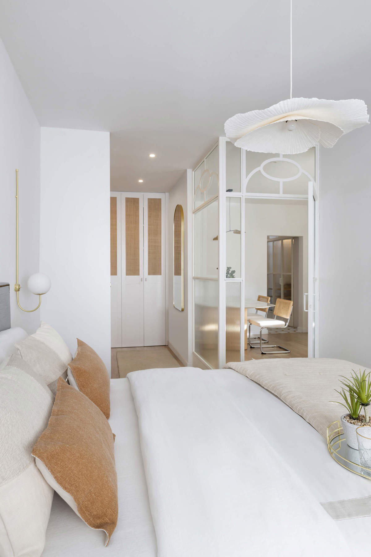 chambre appartement 67m2 avec verrière blanche