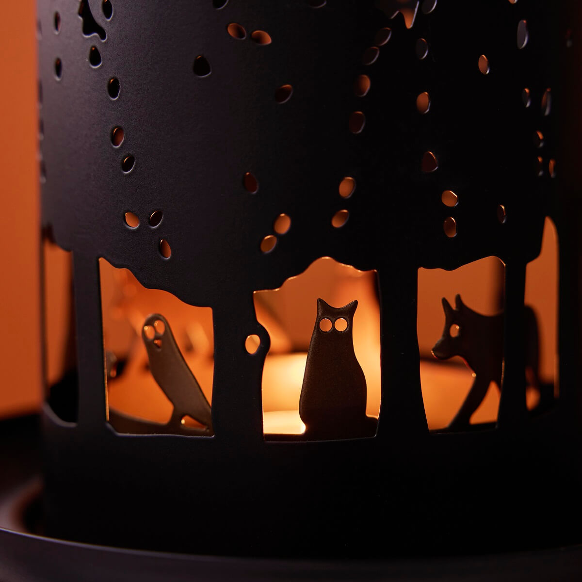 photophore collection Halloween catalogue IKEA automne 2024 photophore collection Halloween catalogue IKEA automne 2024