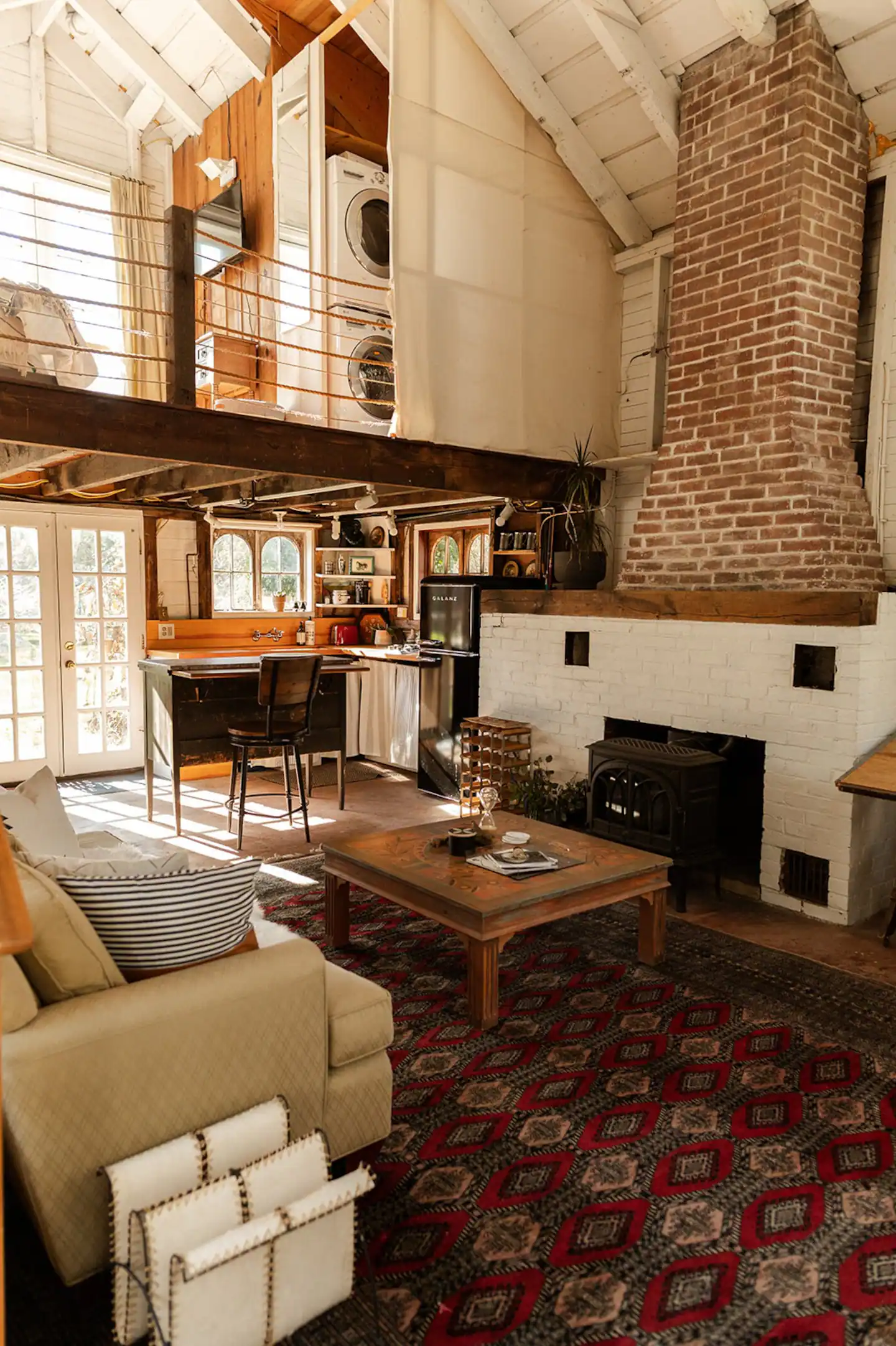 salon loft rustique dans ancien atelier d salon loft rustique dans ancien atelier d'artiste