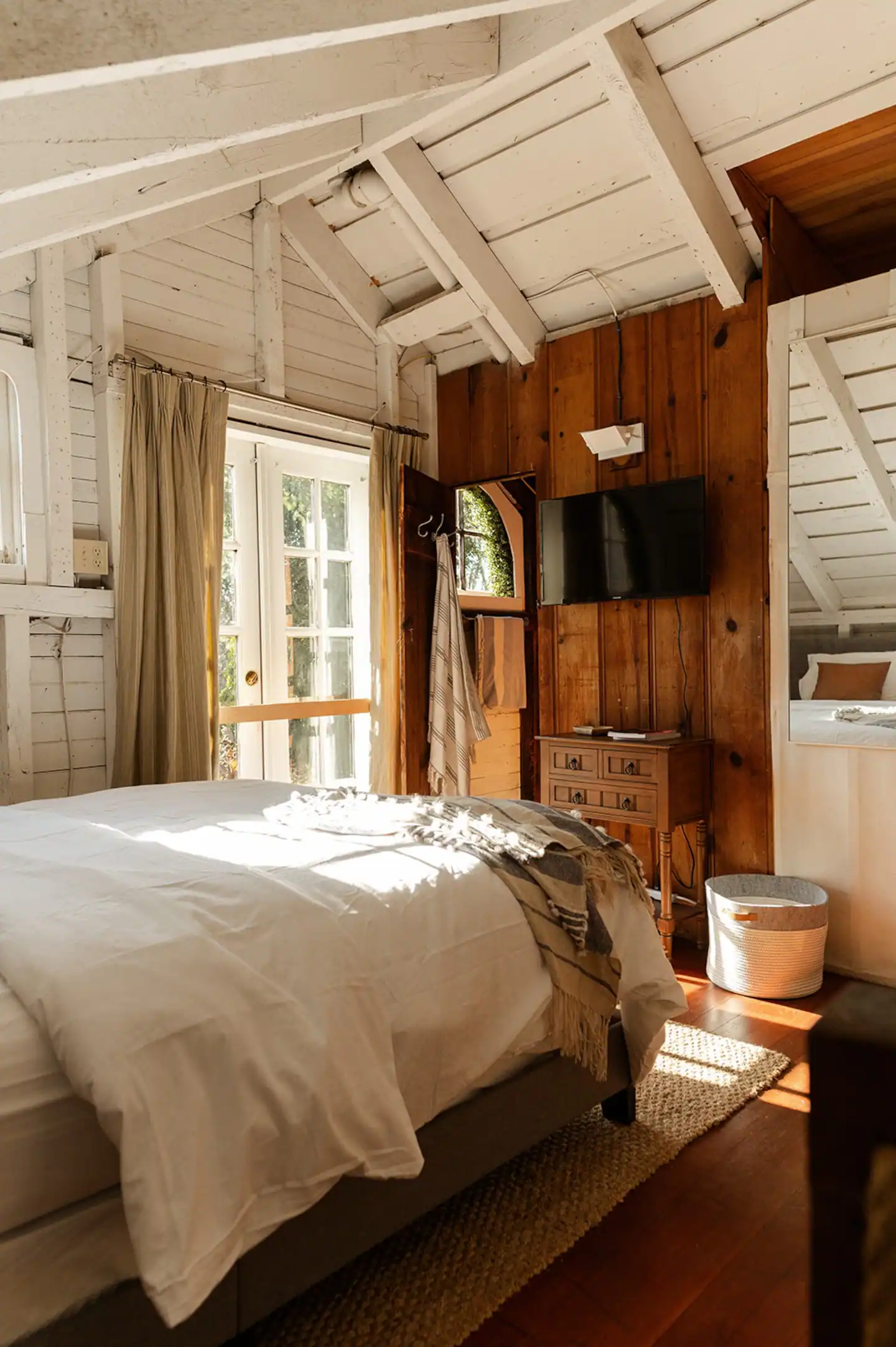 chambre salon loft rustique dans ancien atelier d chambre salon loft rustique dans ancien atelier d'artiste