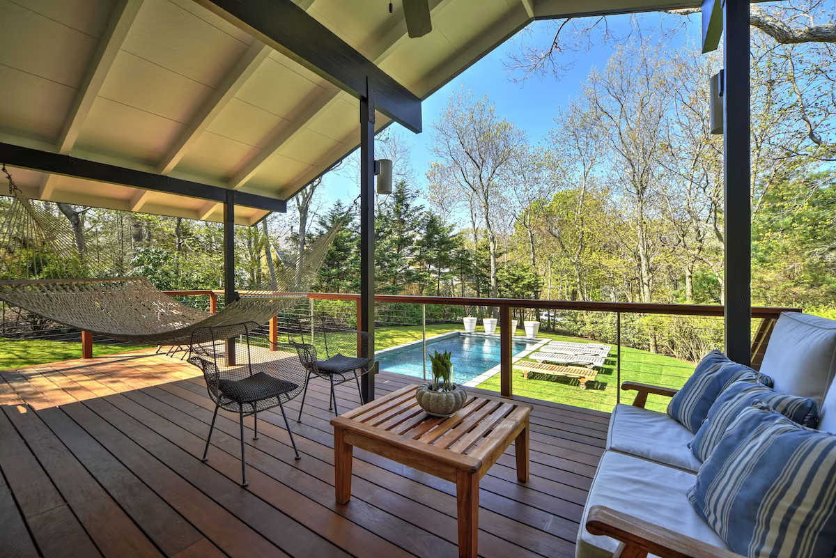 terrasse abritée maison en bois Hamptons terrasse abritée maison en bois Hamptons