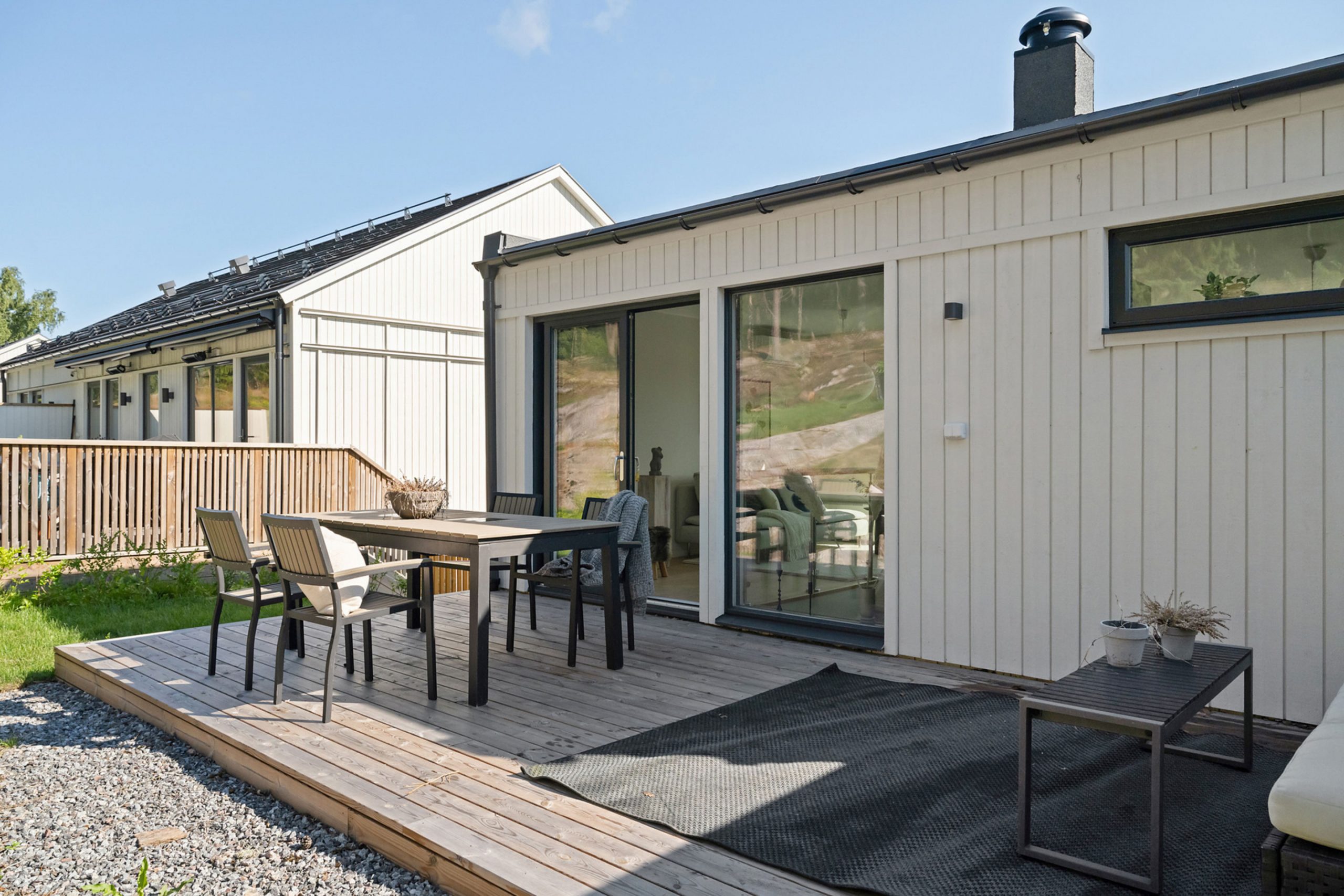 petite maison 50m2 avec terrasse bois petite maison 50m2 avec terrasse bois