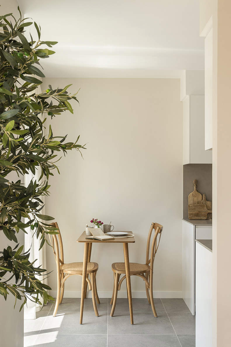 espace repas dans cuisine décoration contemporaine beige et naturelle espace repas dans cuisine décoration contemporaine beige et naturelle