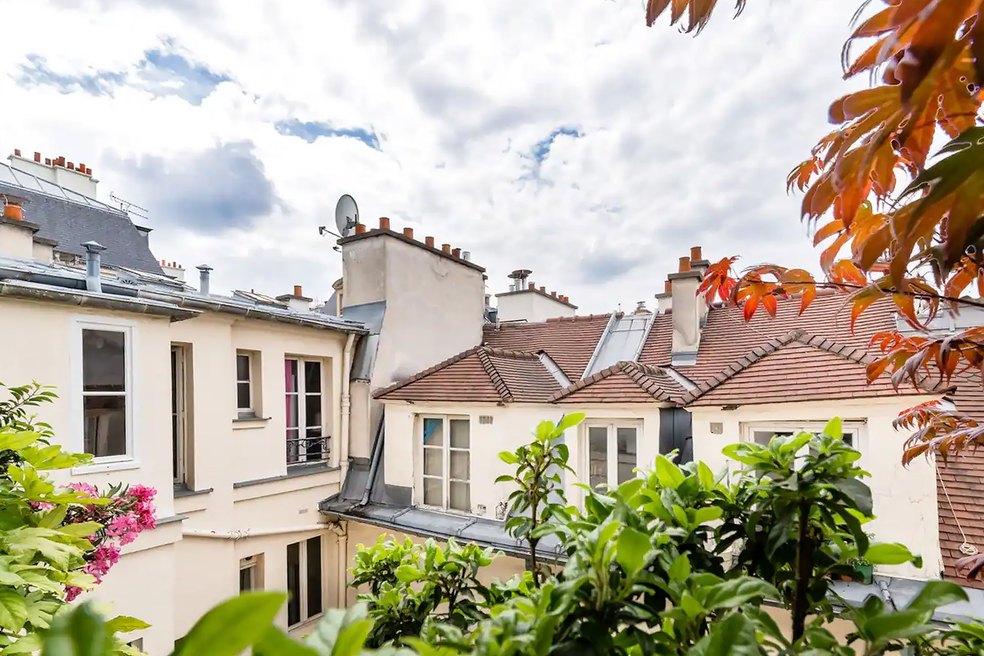 vue cour appartement Paris